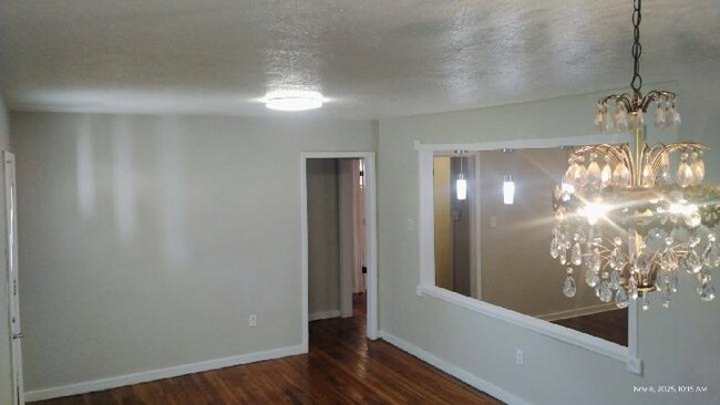 Foto del edificio - 3735 California Ave