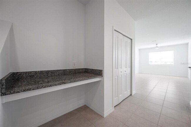 Building Photo - 11111 65th Ter E
