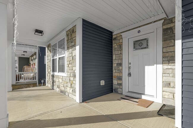 Building Photo - 7343 Quailview Dr