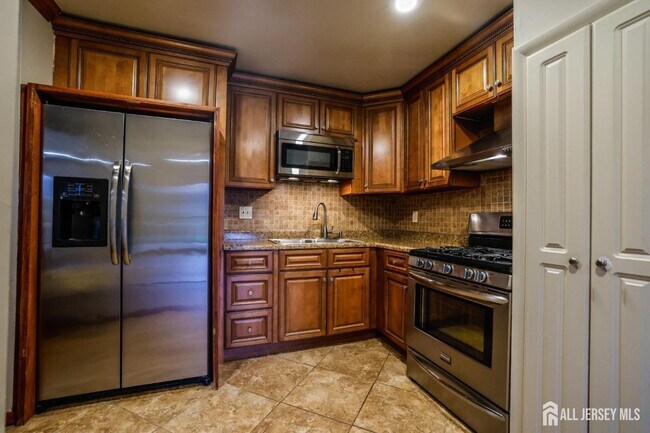 Foto del edificio - 615 Cricket Ln