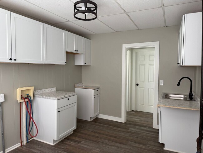 Foto del edificio - 1038 Heath St