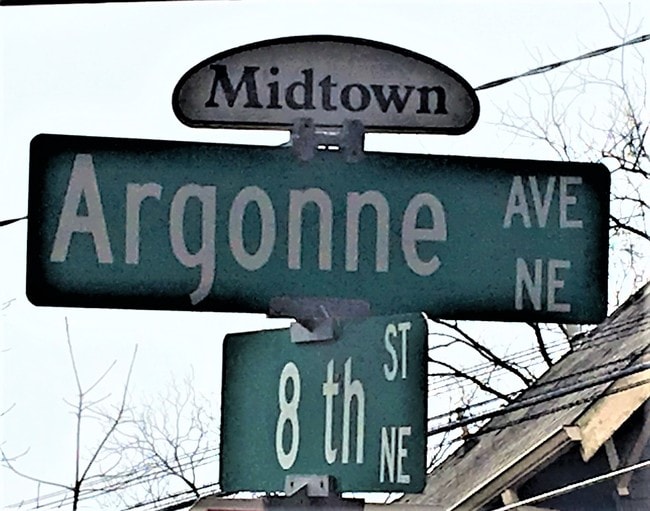 Building Photo - 907 Argonne Ave NE