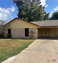 Building Photo - 4006 Retama St Building Photo - 4006 Retama St