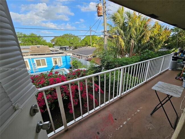 Building Photo - 3019 SW 68th Terrace