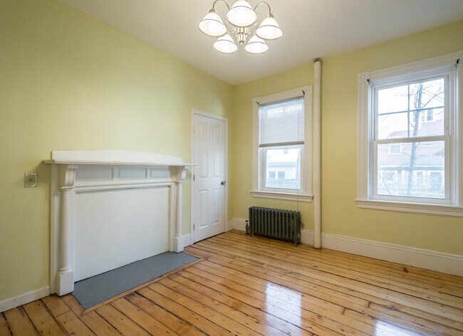 Building Photo - 134 S Angell St