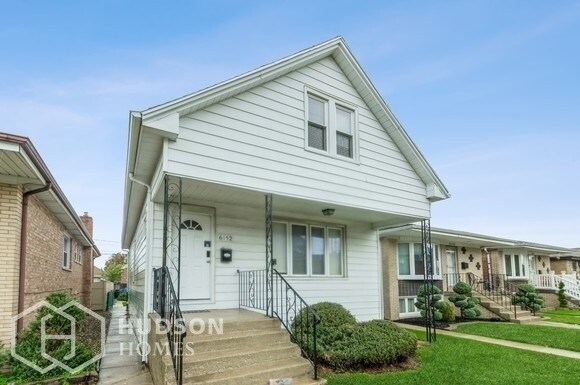 Primary Photo - AVAILABLE NOW! - 6152 S AUSTIN AVE, CHICAG...