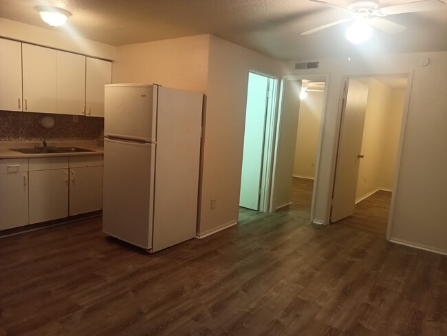 Foto del edificio - 2373 Williams Creek Rd
