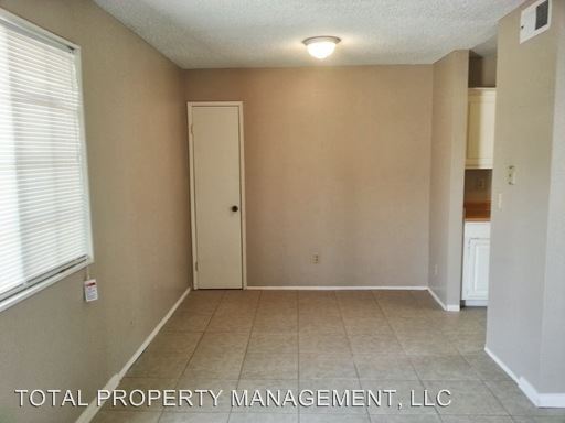 Foto del edificio - 6344 Casada Way