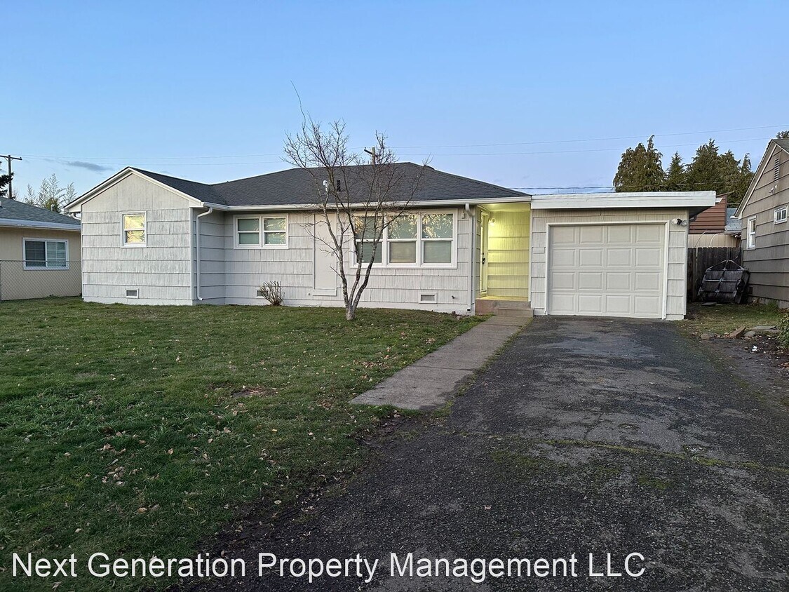 Primary Photo - 4 br, 1 bath House - 3227 Partridge Way