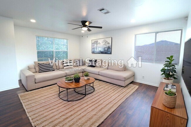 Foto del edificio - 1208 Creek Knoll