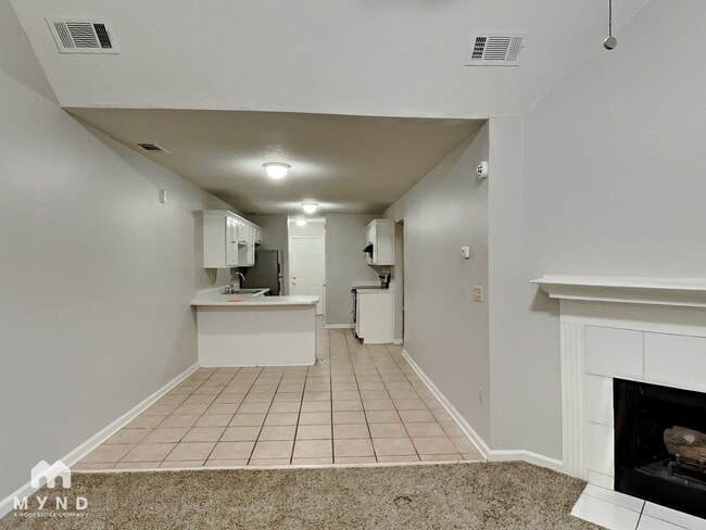 Building Photo - 7833 Shadowland Cove