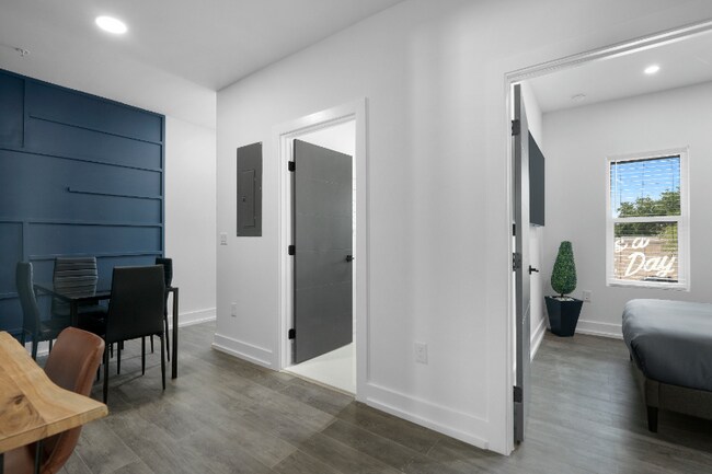 Foto del edificio - 927 S Howard Ave