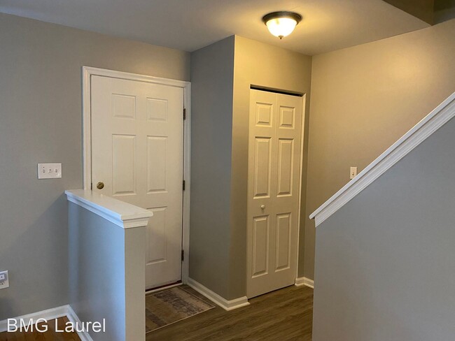 Building Photo - 2 br, 1.5 bath House - 6509 Fable Ct
