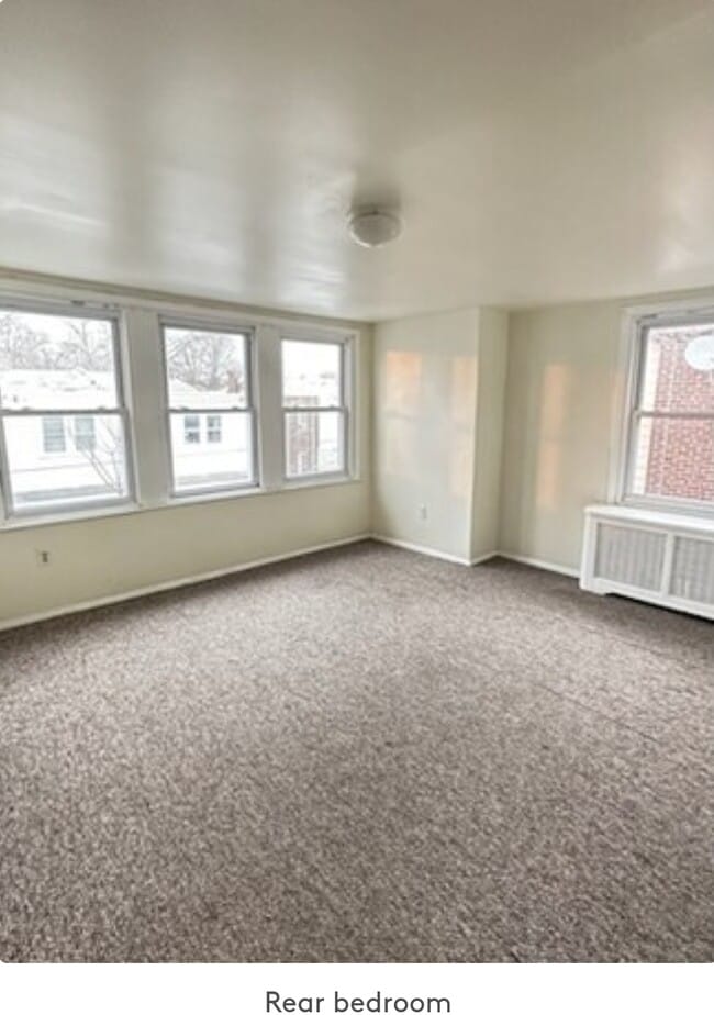Rear bedroom - 7032 Cottage St