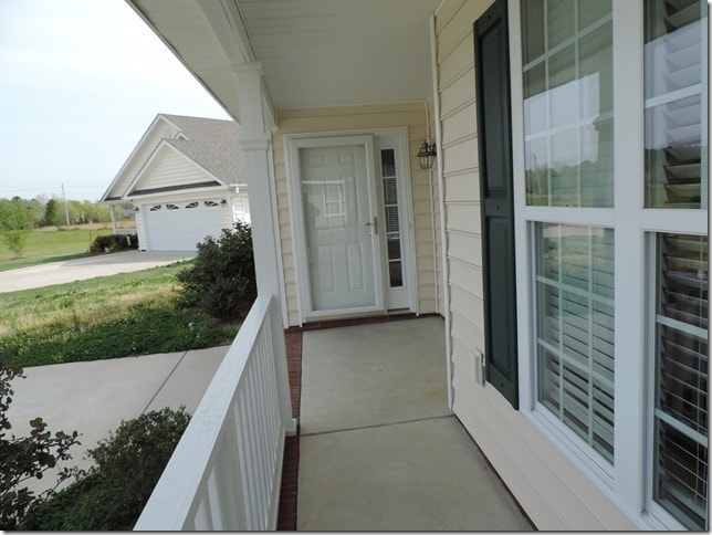 Building Photo - 3800 Sabre Ln