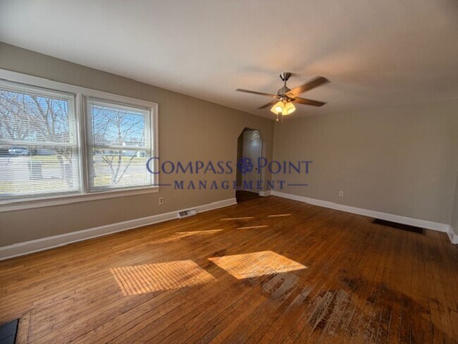 Foto del edificio - Come Settle Into Your New Home! FIRST MONTH RENT FREE!!!