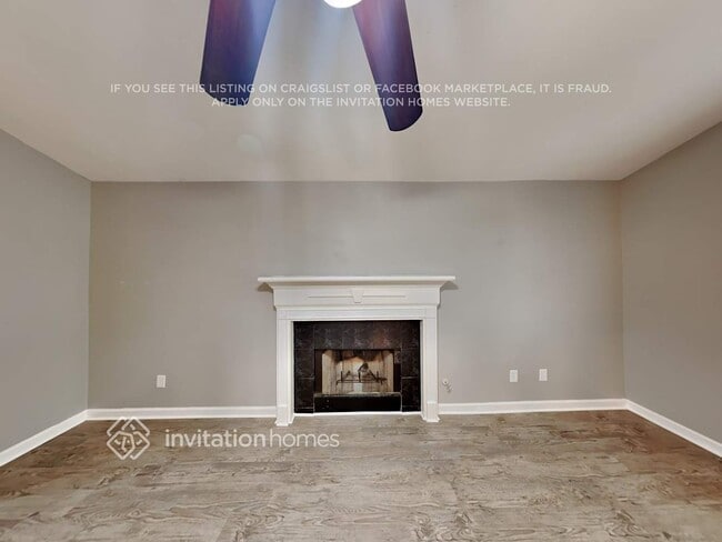 Building Photo - 2318 Sandspring Dr SW