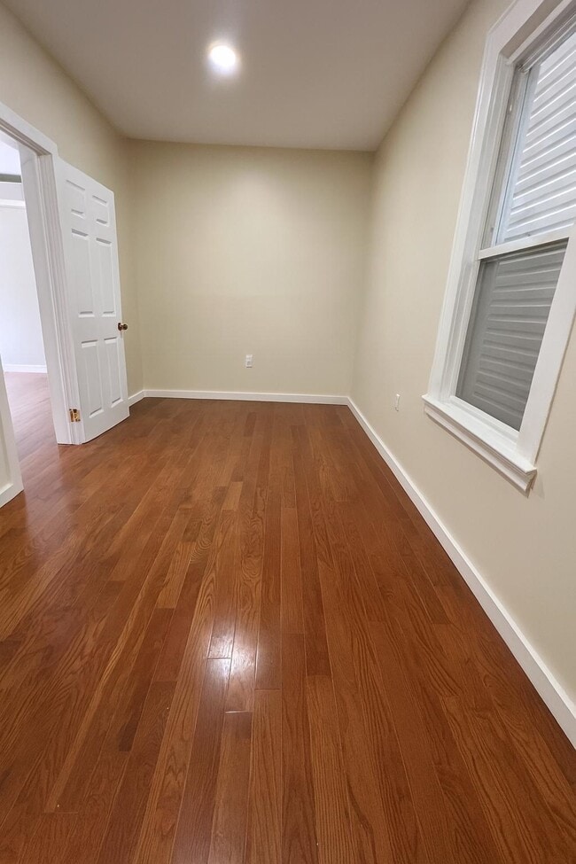 Foto del edificio - 102 Lexington Ave