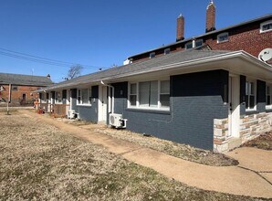 Building Photo - 3333 Lawn Ave