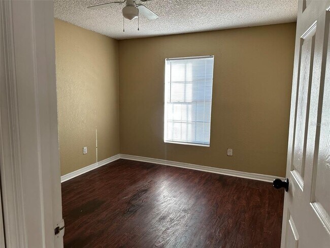 Foto del edificio - 21038 Voyager Blvd