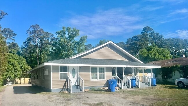 Building Photo - 1103 Dunbar St