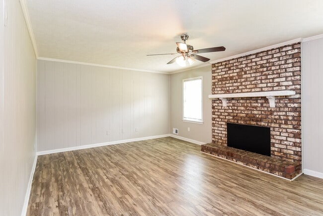 Building Photo - 4641 Flint Hill Rd SW