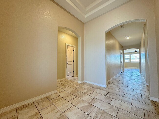 Foto del edificio - Northeast El Paso 4 Bed Refrig A/C!