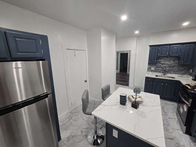 Foto del edificio - 23 Wabeno St