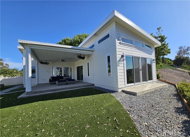 Building Photo - 15 Lantana Pl