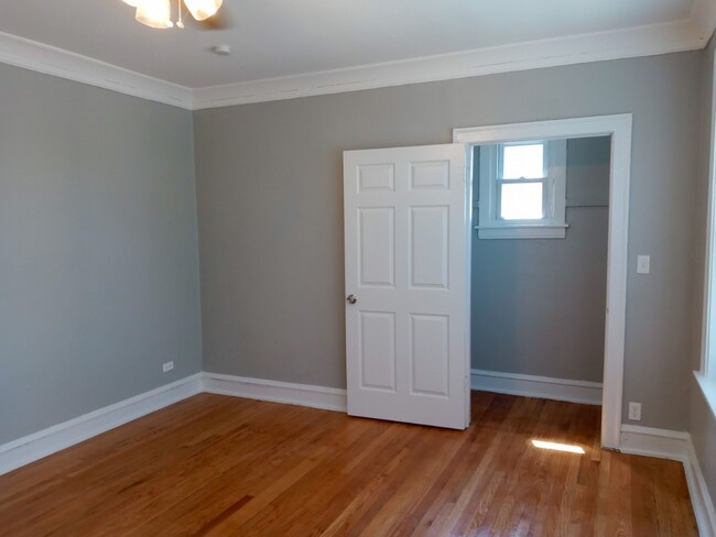 Foto del edificio - 8000 S Champlain Ave