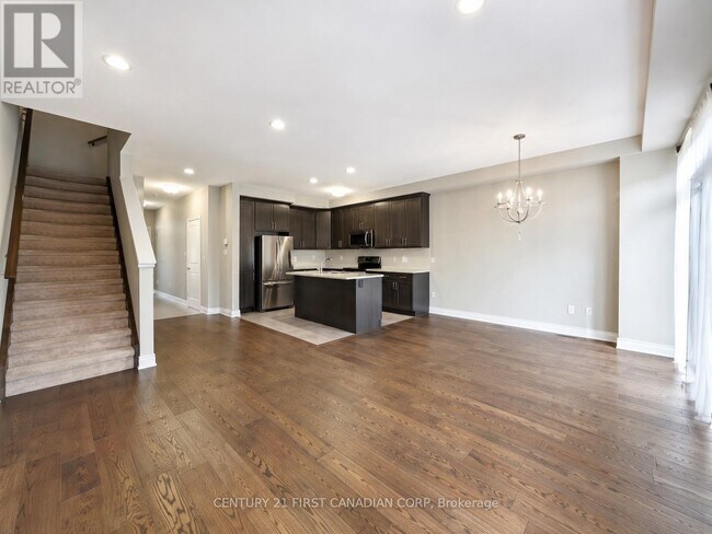 Photo du bâtiment - 2070 Meadowgate Blvd