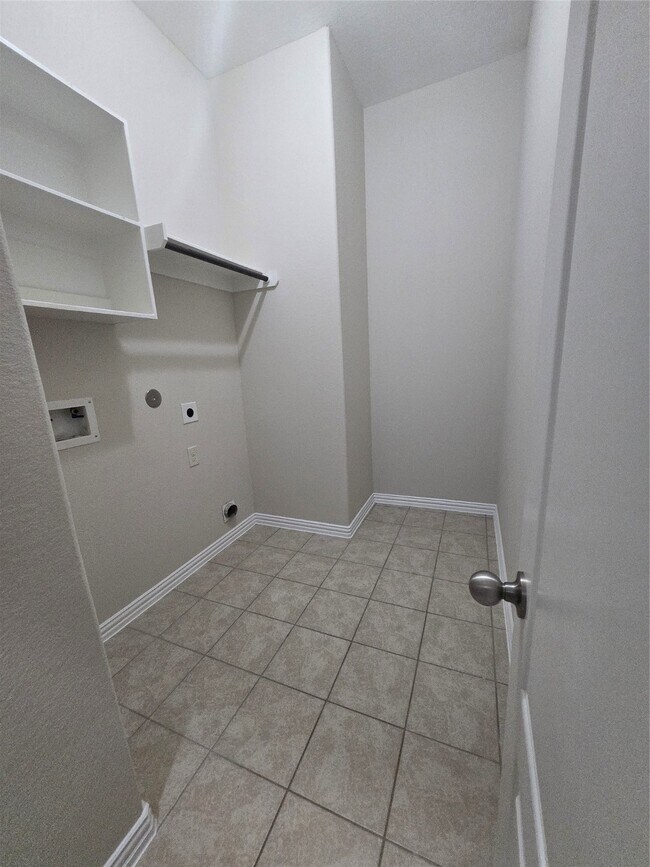 Foto del edificio - 9126 Monarch Field Ln