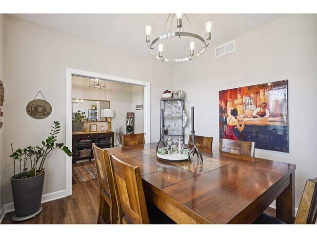 Foto del edificio - 6303 Jensen Ave S