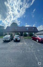 Building Photo - 114 Old Athens Pike