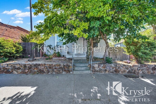 Building Photo - 314 Marin St