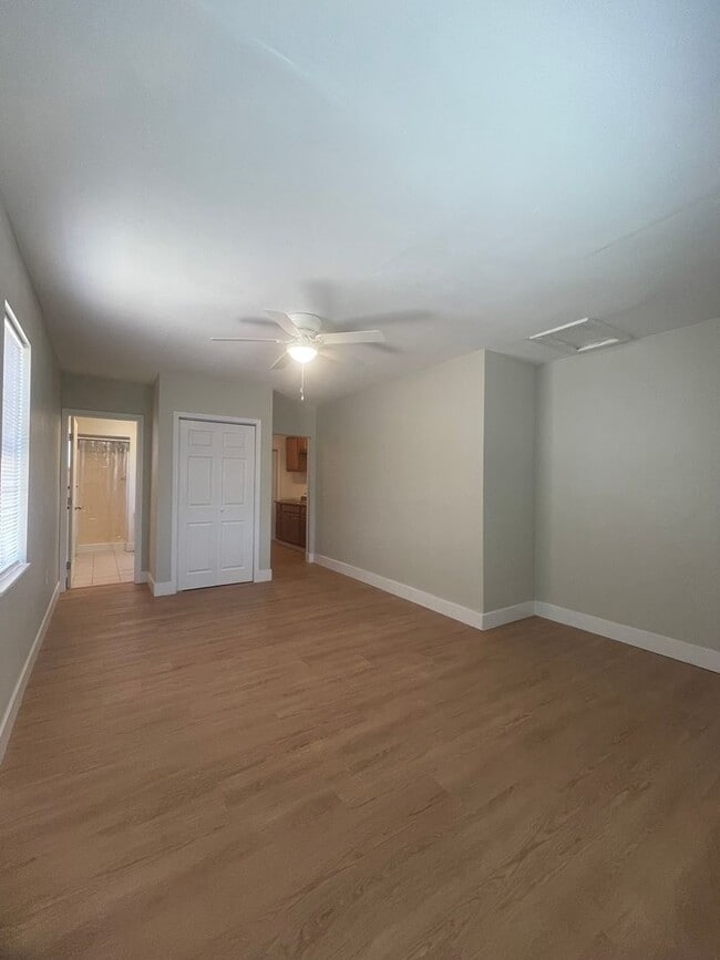 Building Photo - 2762-2764 Lanning Ave