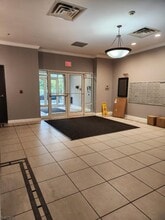 Building Photo - 358 Rector St