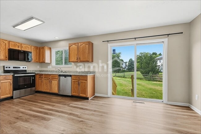 Building Photo - 233 Saddle Creek Ln