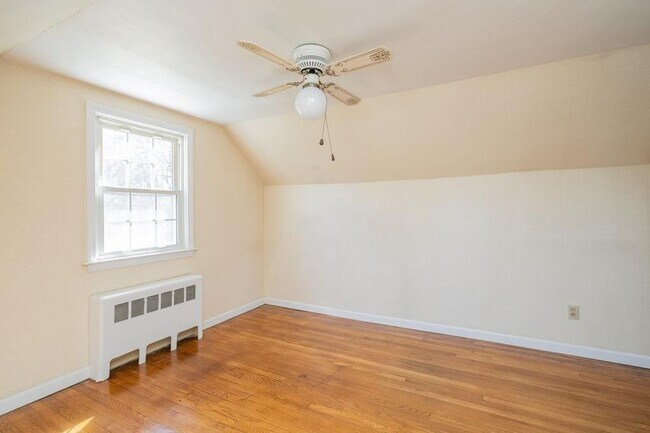 Building Photo - 119 Florida Dr