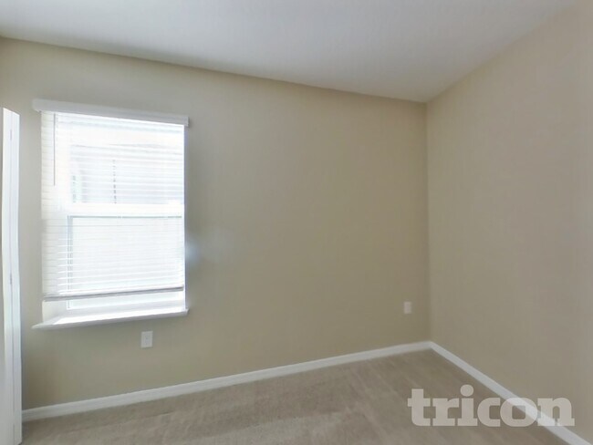 Building Photo - 500 Pinecrest Loop