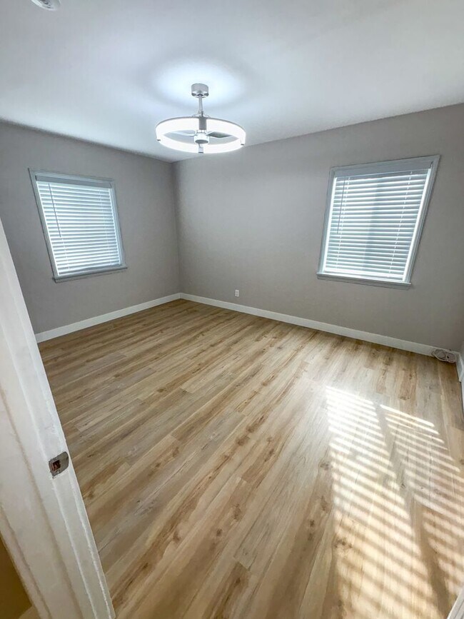 Foto del interior - 527 Hyde Park Blvd