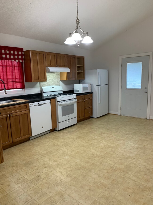 Foto del edificio - 591 Britmore Ct