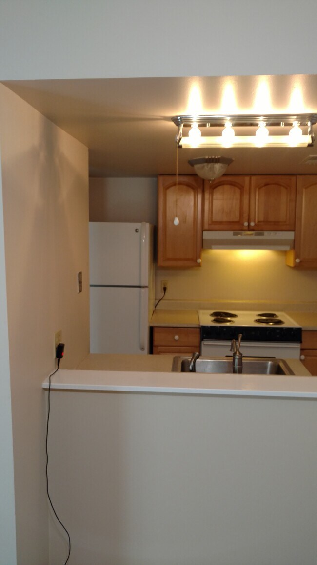 Building Photo - 4645 Merrimar Cir E