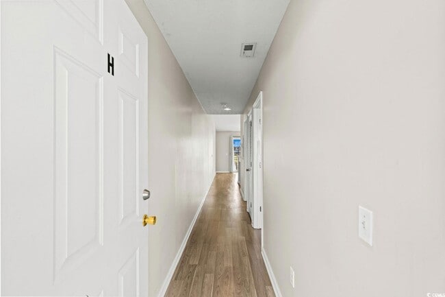Foto del edificio - 448 Red River Ct