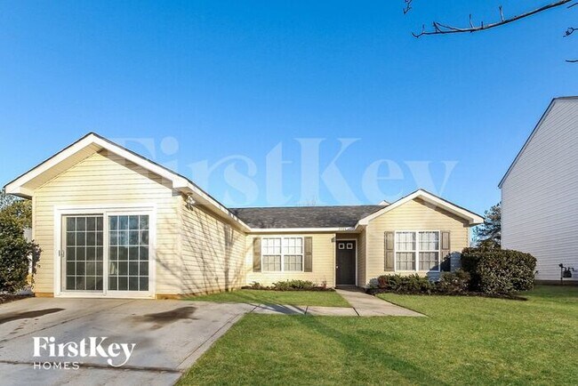 Building Photo - 2524 Fairstone Ave