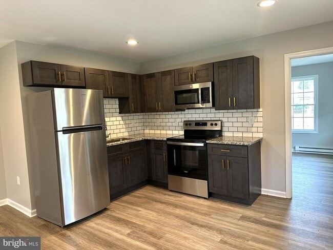 Foto del edificio - 1885 Johnson Rd