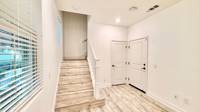 Building Photo - 4374 Nautilus Way