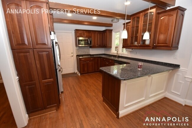 Foto del edificio - 112 Berrywood Dr