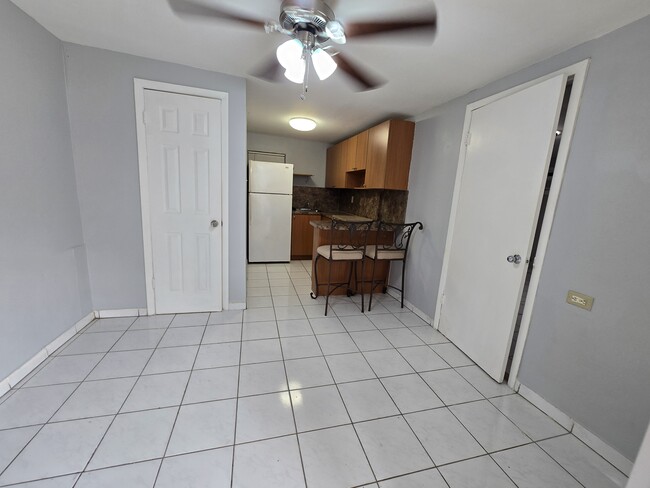 Foto del edificio - 3211 SW 63rd Ave