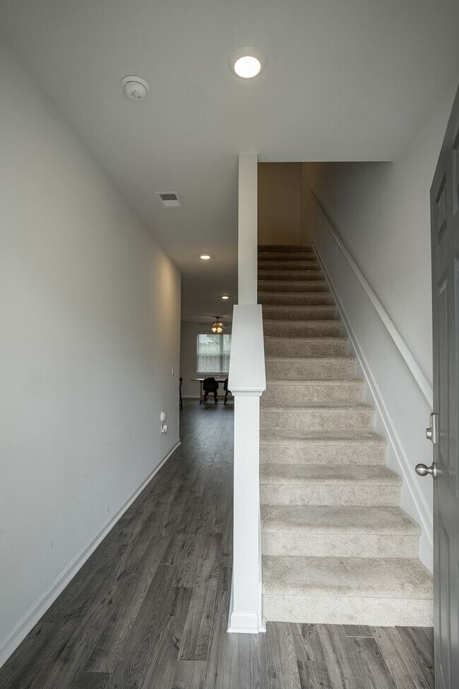 Foto del edificio - 950 Quaint Parish Cir